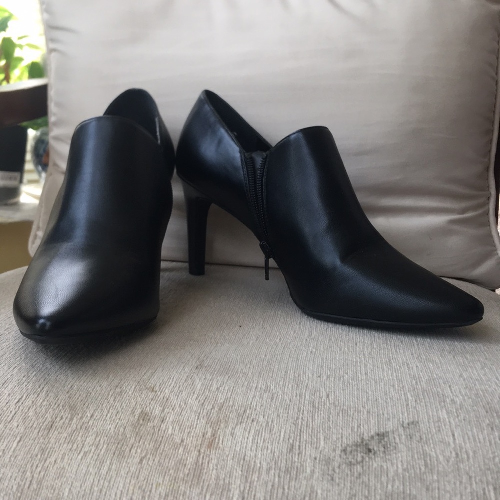 Jones New York Black Bootie Heels